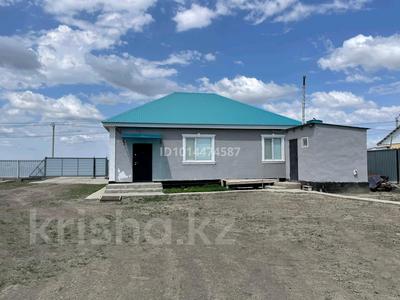 Отдельный дом · 4 комнаты · 120 м² · 10 сот., Береке (Память Ильича), Сарайшык 11 — Возле детской площадки за 22 млн ₸ в Атырау