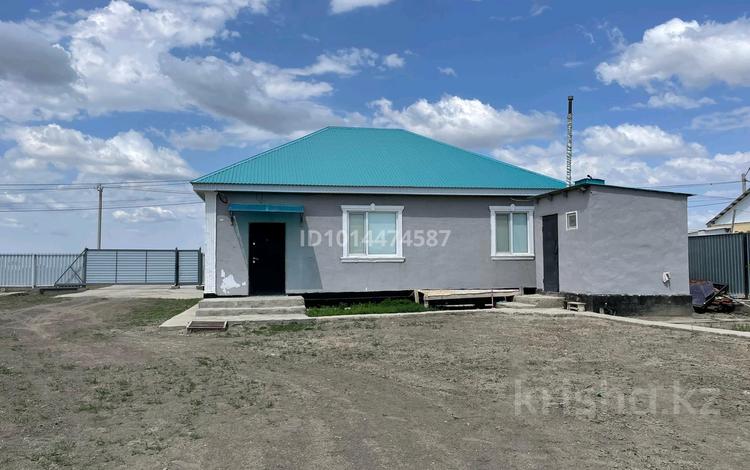 Отдельный дом · 4 комнаты · 120 м² · 10 сот., Береке (Память Ильича), Сарайшык 11 — Возле детской площадки за 22 млн ₸ в Атырау — фото 2