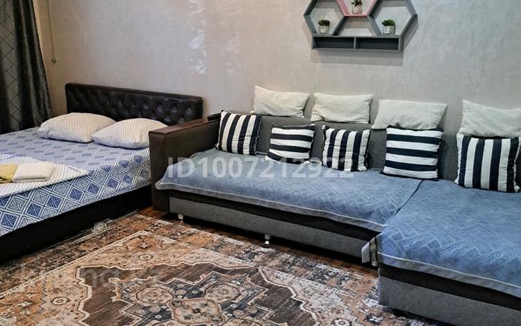 1-бөлмелі пәтер · 40 м² · 1/5 қабат, Сейфуллина 497, бағасы: 15 000 ₸ в Алматы, Алмалинский р-н — фото 2