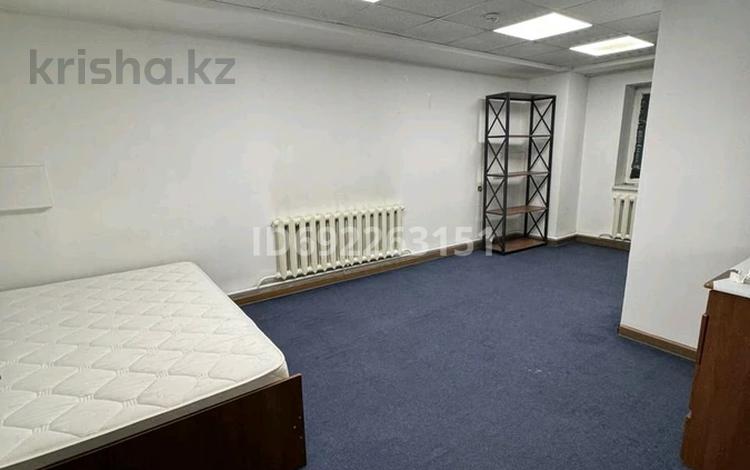 3 комнаты, 250 м², Гоголя 87 — Абылай Хана - Гоголя за 130 000 〒 в Алматы, Алмалинский р-н — фото 9