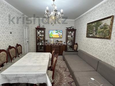 3-комнатная квартира, 63.4 м², 1/5 этаж, мкр Аксай-2 60 за 40 млн 〒 в Алматы, Ауэзовский р-н