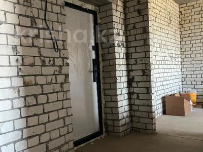 2-комнатная квартира · 76.2 м² · 1/3 этаж, Шапета Коспанова 15 за ~ 25.2 млн ₸ в Уральске
