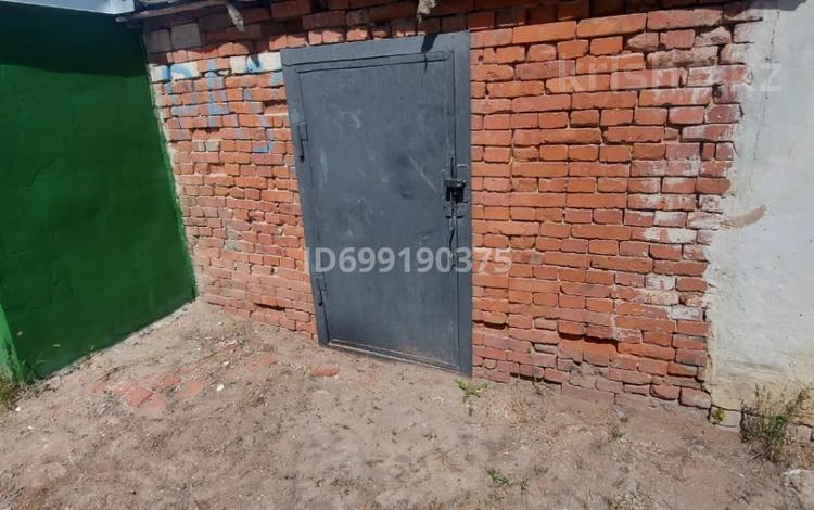 Гараж · 15.7 м² · Жилгородок ш/а., Профсоюзный переулок 12, бағасы: 650 000 ₸ в Актобе, мкр Жилгородок — фото 2