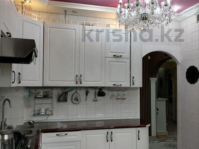 3-бөлмелі пәтер · 70 м² · 2/9 қабат, мкр Аксай-4 4, бағасы: 45 млн ₸ в Алматы, Ауэзовский р-н