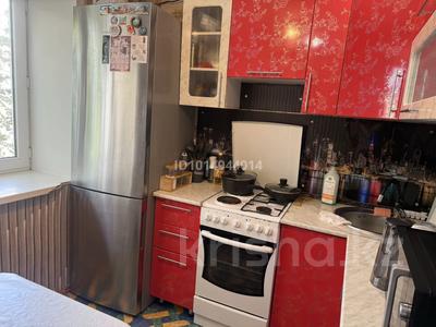 2-комнатная квартира · 45 м² · 4/4 этаж, Утепбаева 4 — Магазин 1 мая за 17 млн ₸ в Семее