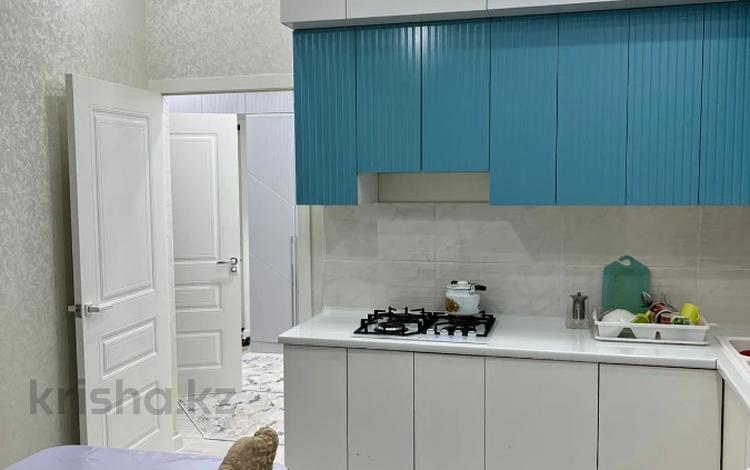 2-бөлмелі пәтер · 66.3 м² · 9/9 қабат, 17-ш/а. 92, бағасы: 23.7 млн ₸ в Актау, 17-й мкр — фото 2