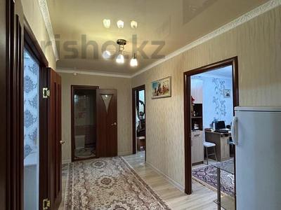 3-комнатная квартира · 76 м² · 5/10 этаж, Набережная 82 за ~ 23.5 млн ₸ в Актобе, мкр. Курмыш