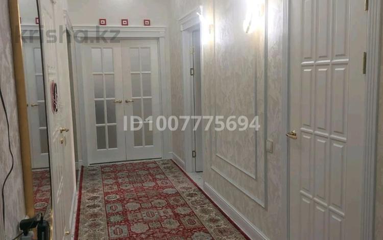 3-комнатная квартира · 105 м² · 3/7 этаж, 17-й мкр 51 за 45 млн 〒 в Актау — фото 2