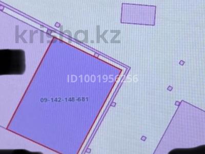 Продажа домов и дачи в Карагандинской обл.: Отдельный дом · 3 комнаты · 60 м² · 10 сот., мкр Кунгей за 15 млн 〒 Отдельный дом · 3 комнаты · 60 м² · 10 сот., мкр Кунгей за 15 млн 〒 в Караганде, Казыбек би р-н