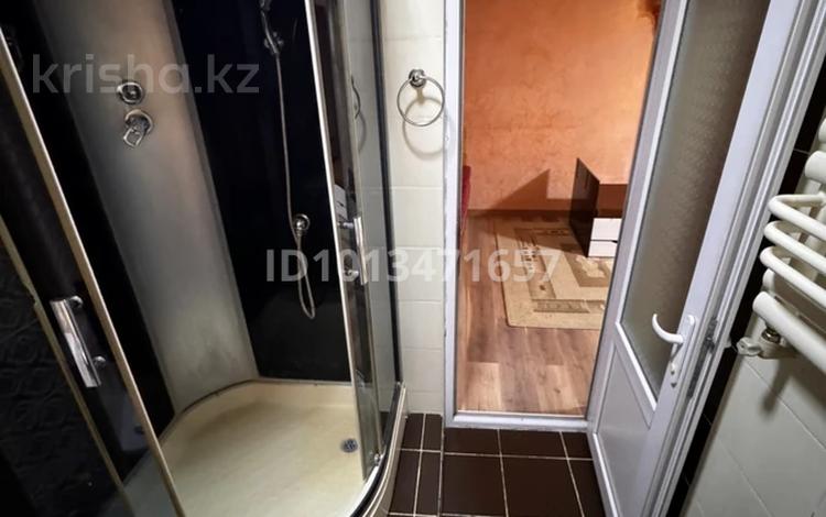 1-комнатная квартира · 75 м² · 2/3 этаж, мкр Самал-1 359а за 110 000 ₸ в Шымкенте, Абайский р-н — фото 2