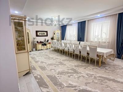 Отдельный дом · 6 комнат · 251.9 м² · 10 сот., мкр Атырау, 3 1 — Ресторан жамбыл, заправка Ниет, напротив спецавтобаза за 55 млн 〒