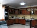 Жеке үй · 4 бөлме · 300 м² · 12.2 жүзд., Көктөбе ш/а., Хмелева 6, бағасы: 330 млн ₸ в Алматы, Медеуский р-н — фото 20