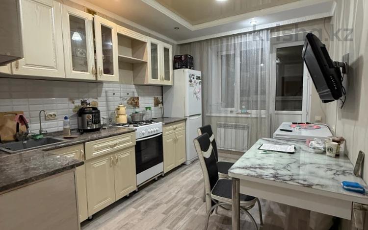 2-бөлмелі пәтер · 58 м² · 9/9 қабат, Алтын орда ш/а., бағасы: 21.5 млн ₸ в Актобе, мкр. Алтын орда — фото 11