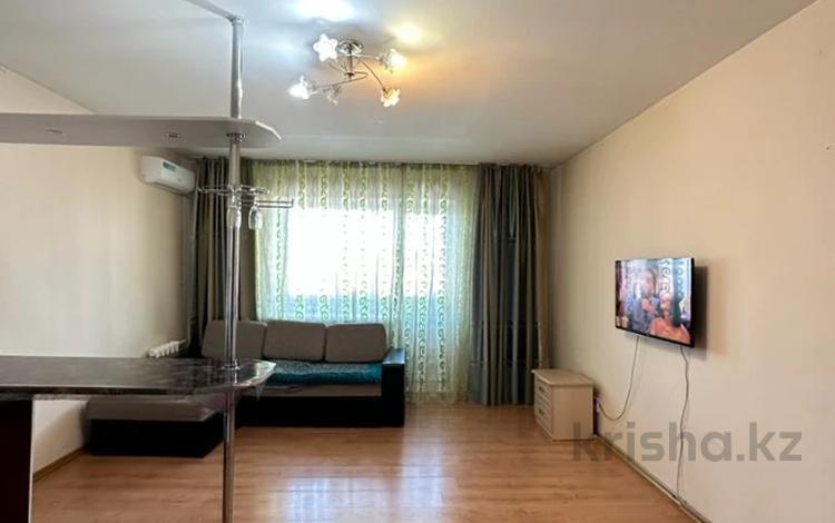 2-комнатная квартира · 56.4 м² · 9/9 этаж, Энергетик 6 за 19 млн 〒 в Семее — фото 9