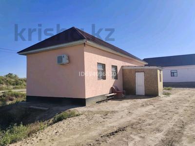 Отдельный дом · 2 комнаты · 82.5 м² · 10 сот., Мкр Байтерек 3, улица 14 2 за 11 млн 〒 в 