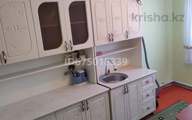 3-бөлмелі пәтер · 70 м² · 2/2 қабат, Космонавт, бағасы: 8.5 млн 〒 в Жетысае — фото 2