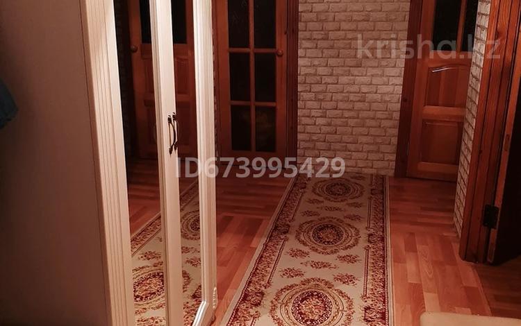 3-бөлмелі пәтер · 60 м² · 4/5 қабат, Достоевского 86 — Исы.Байзакова, бағасы: 28 млн ₸ в Павлодаре — фото 2