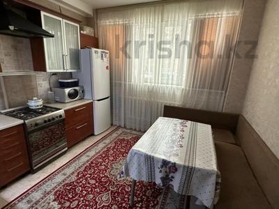 3-комнатная квартира, 74 м², 2/9 этаж, мкр Аксай-2 за 47 млн 〒 в Алматы, Ауэзовский р-н