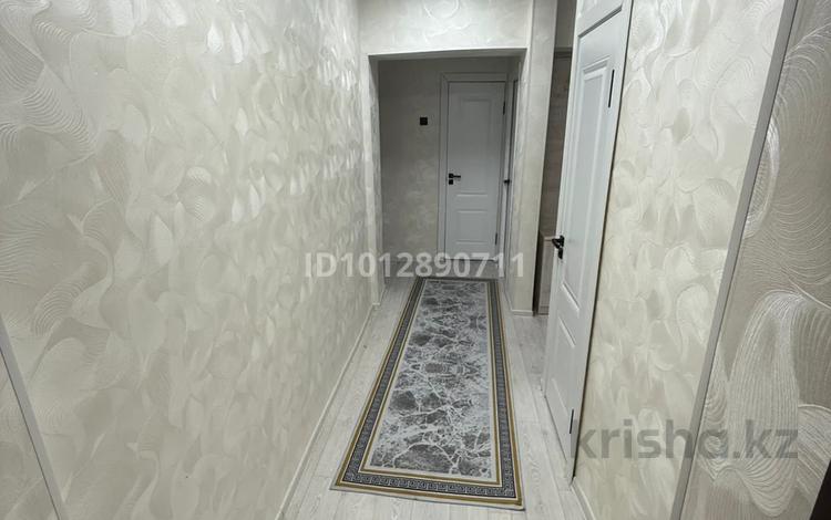2-комнатная квартира · 60 м² · 5/6 этаж, мкр Кулагер, Серикова за 280 000 ₸ в Алматы, Жетысуский р-н — фото 2