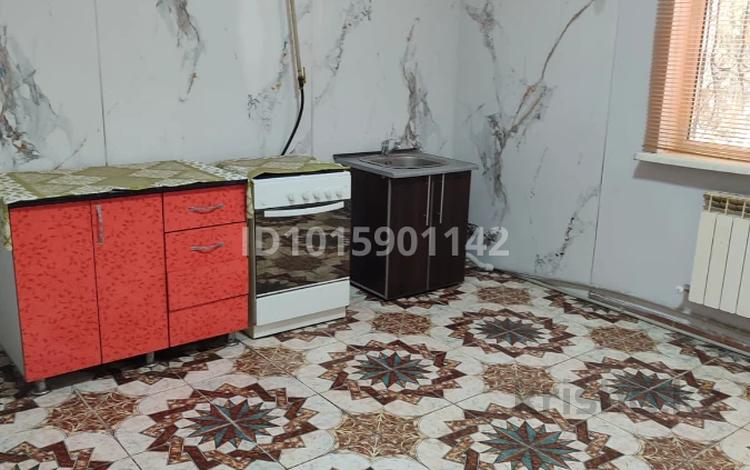 1-комнатная квартира · 30 м² · 2/2 этаж, мкр Айнабулак-4 за 150 000 ₸ в Алматы, Жетысуский р-н — фото 2