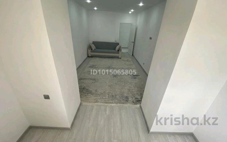 1-комнатная квартира · 46 м² · 5/5 этаж, мкр 4 — Циолковского за 18.5 млн ₸ в Уральске — фото 2