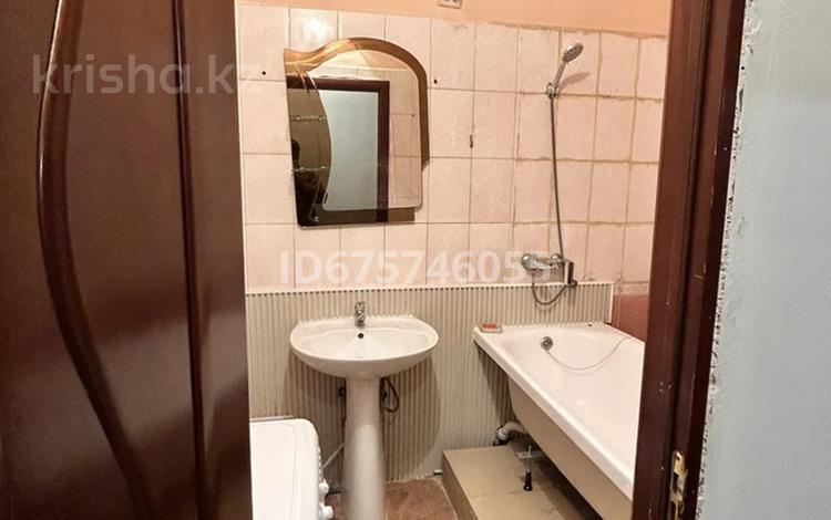 1-бөлмелі пәтер · 36 м² · 2/9 қабат, Ақсай-1А ш/а. 9, бағасы: 180 000 ₸ в Алматы, Ауэзовский р-н — фото 8