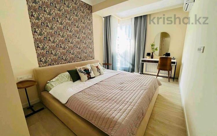 3-комнатная квартира · 120 м² · 22 этаж, Аль -фараби 7 за 40 000 ₸ в Алматы, Бостандыкский р-н — фото 2