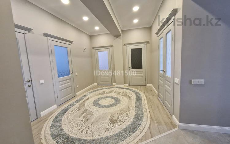 4-комнатная квартира · 116 м² · 6/7 этаж, мкр Сары Арка, Жансугурова 6 — Школа Бином им.Кунаева ул. Жансугурова и Пушкина за 69 млн ₸ в Атырау — фото 2