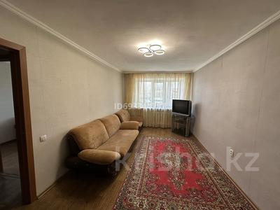 2-комнатная квартира, 48 м², 2/4 этаж помесячно, Мустафина 2 за 140 000 〒 в Караганде, Казыбек би р-н