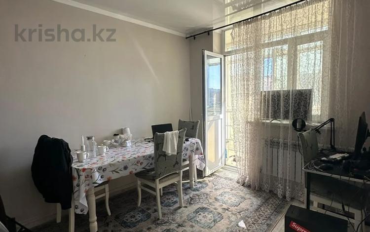 1-бөлмелі пәтер · 38 м² · 5/16 қабат, Чингиз Айтматов 38 — Университет технологий и бизнеса, Школа лицей №71, бағасы: 21.9 млн ₸ в Астане, Нура р-н — фото 2