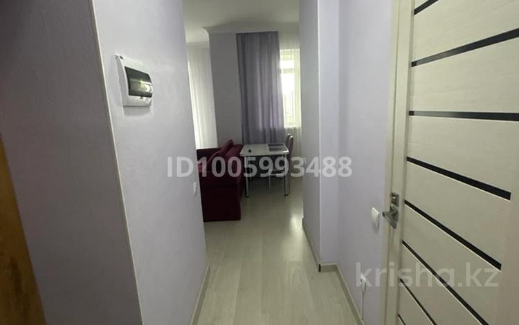 1-комнатная квартира · 40 м² · 8/22 этаж, Түркістан - орынбор 14а — Ботанический сад напротив , рядом арка , ботаникалық саябаққа қарама - қарсы және триумфалный арка қасында , Коркем 3 за 12 000 ₸ в Астане, Есильский р-н — фото 2