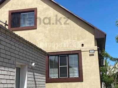 Отдельный дом · 4 комнаты · 160 м² · 4 сот., Шакен Айманова 48 за 49.9 млн 〒 в Актобе, мкр. Курмыш