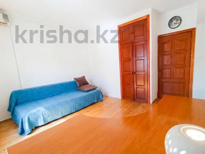 3-комнатная квартира · 83 м² · 5/5 этаж, Богенбай батыра — Шарипова за 73 млн ₸ в Алматы, Алмалинский р-н