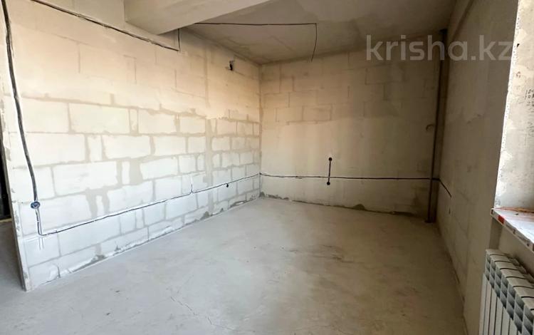 2-бөлмелі пәтер · 80 м² · 3/7 қабат, Болашак, бағасы: 36 млн ₸ в Талдыкоргане, мкр Болашак — фото 2