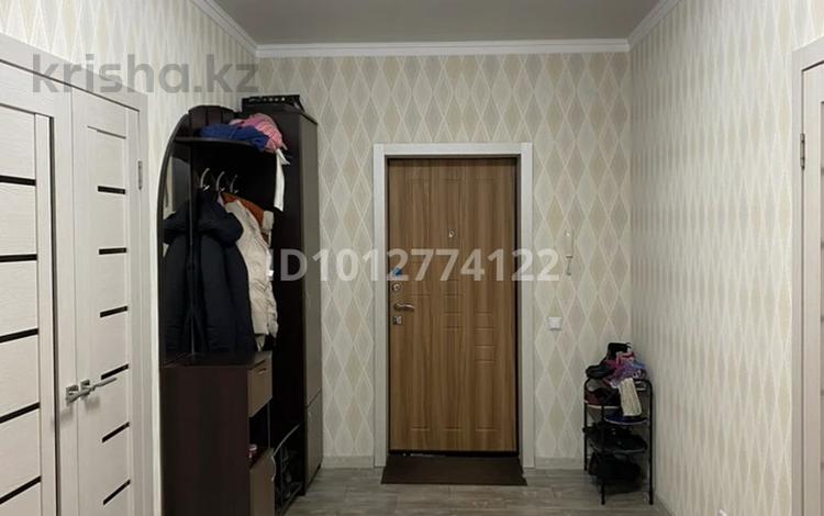 3-комнатная квартира · 83.9 м² · 8/9 этаж, Микрорайон Аэропорт 1, мкрн Аэропорт 8 — напротив супермаркета Солнечный за 37 млн ₸ в Костанае — фото 2