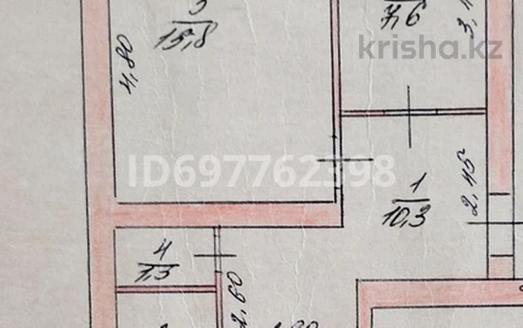 2-комнатная квартира, 51 м², 3/5 этаж, мкр Омега, Чехова 19 — Возле 26школы