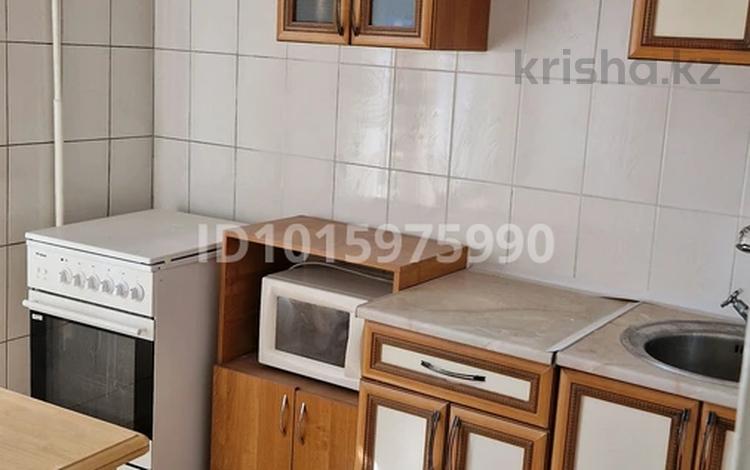 1-бөлмелі пәтер · 35 м² · 4/5 қабат, №10 ш/а. — Шаляпина, бағасы: 200 000 ₸ в Алматы, Ауэзовский р-н — фото 2