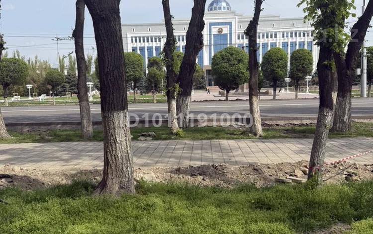 Офисы, магазины и бутики · 56 м² за 350 000 ₸ в Таразе — фото 2