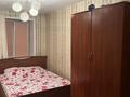 3-комнатная квартира · 76 м² · 4/9 этаж, конституция 76 — трехкомнатная квартира на 4 этаже, все находится в легкой доступности, рядом находится магазин Рахат, Рынок, Департамент Юстиции, ДВД, во дворе находится Детский сад, лицей, сдается на долгий срок за 37 млн ₸ в Петропавловске — фото 3
