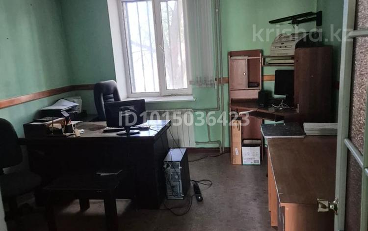 2-комнатная квартира · 52 м² · 1/6 этаж, мкр 12 37 за 17 млн ₸ в Актобе — фото 2