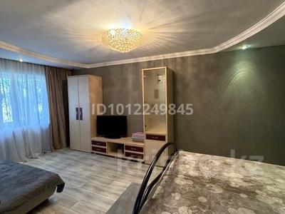 1-комнатная квартира · 40 м² · 5 этаж, Просп. Бухар Жырау 44 за 10 000 ₸ в Караганде