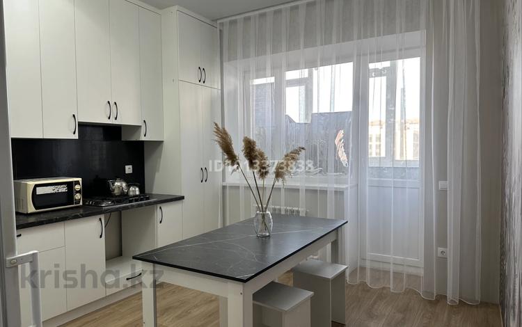 1-бөлмелі пәтер · 55 м² · 1/5 қабат, мкр. Алтын орда 359Б — Мангилик ел, бағасы: 9 500 ₸ в Актобе — фото 2
