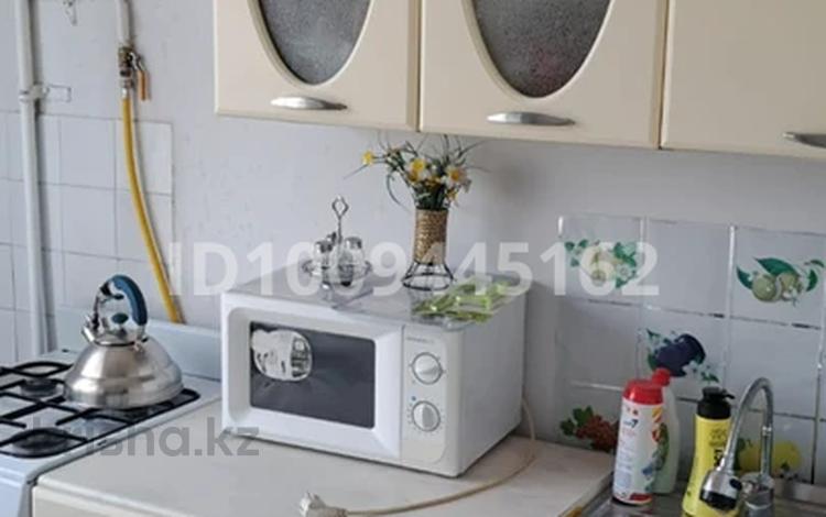2-бөлмелі пәтер · 52 м² · 3/5 қабат, Азаттык 127 — Шалкыма, бағасы: 15 млн ₸ в Атырау — фото 2