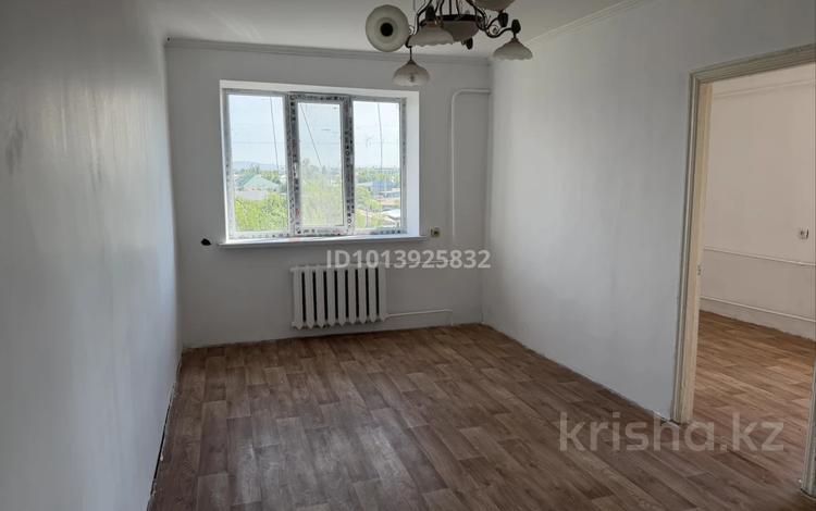 2-комнатная квартира · 45 м² · 5/5 этаж, Аккозиева 5 за 13 млн ₸ в Таразе — фото 2