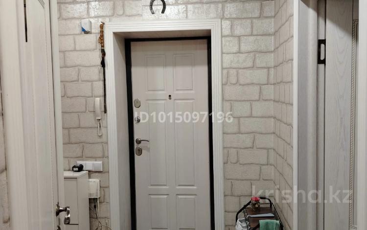 2-комнатная квартира · 43.8 м² · 4/5 этаж, мкр Михайловка , Аманжолова 21 за 25 млн ₸ в Караганде, Казыбек би р-н — фото 22