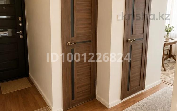 3-бөлмелі пәтер · 60 м² · 1/2 қабат, Брусиловского — Рядом с ЦРБ, бағасы: 13 млн ₸ в Урджаре — фото 6