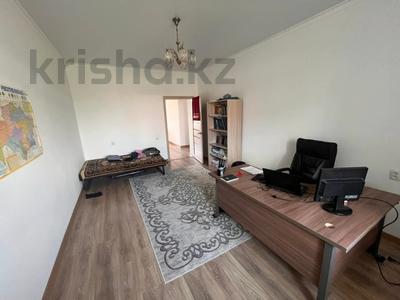 2-бөлмелі пәтер · 56.4 м² · 4/4 қабат, Старый город, Шернияза Жарылкас Улы 51, бағасы: 14 млн ₸ в Актобе