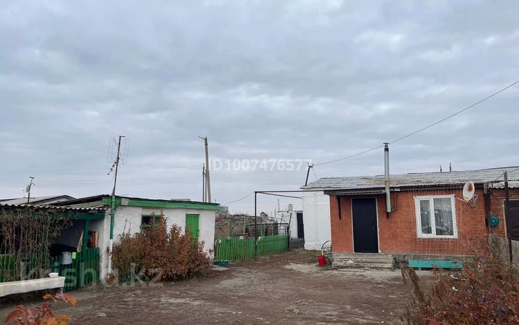 Часть дома · 5 комнат · 80 м² · 10 сот., Тасбұлақ 1 — Подхоз возле Рудника за 10 млн ₸ в Хромтау — фото 2