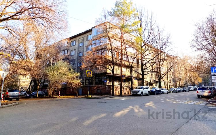 4-комнатная квартира · 110 м² · 3/5 этаж, Зенкова 94 — Шевченко за 145 млн 〒 в Алматы, Медеуский р-н — фото 17