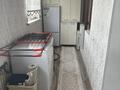 3-комнатная квартира · 68.8 м² · 5/5 этаж, 16-й микрорайон, 16-шағынаудан 32 — Үй жақсы жерде орналасқан.Қаланың нақ жүрегінде тәулік бойы істейтін аптекалар,дүкендер бәрі бар үлкен трассаның қасында остановканың жанында орналасқан. за 25 млн ₸ в Шымкенте, Аль-Фарабийский р-н — фото 9